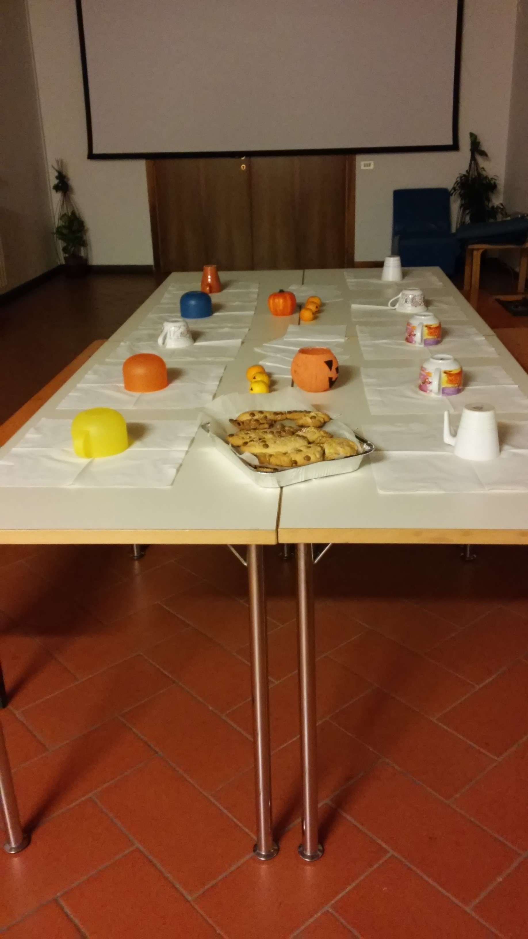 Pronti per la colazione in biblioteca